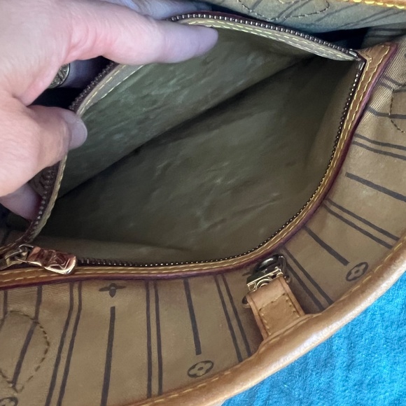 Neverfull MM monogram Louis Vuitton Bag - Picture 12 of 16